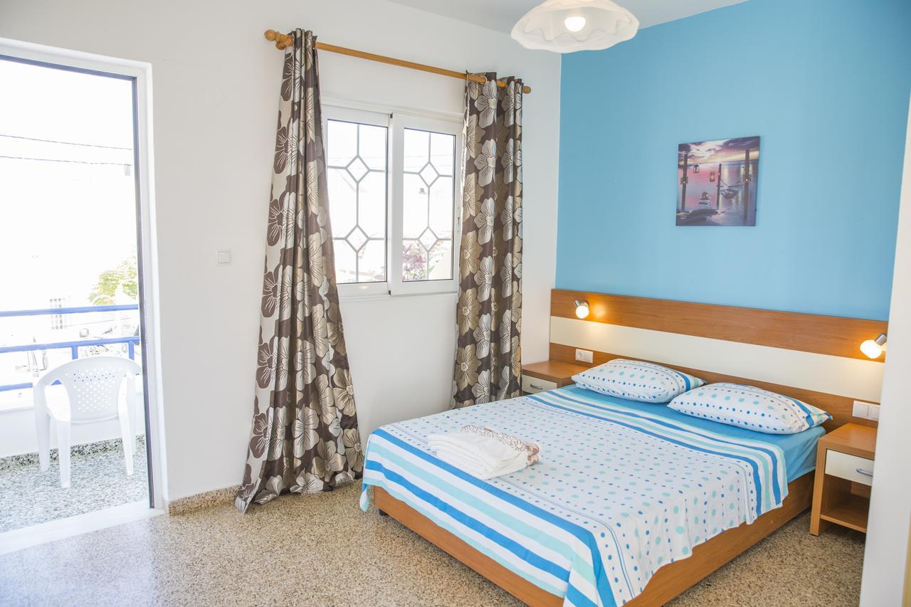 Harriet Studios CCharaki Buitenkant foto